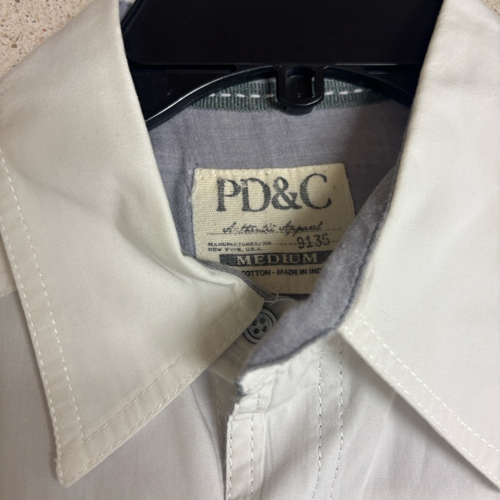 2 men’s medium-short sleeve shirts 100% cotton